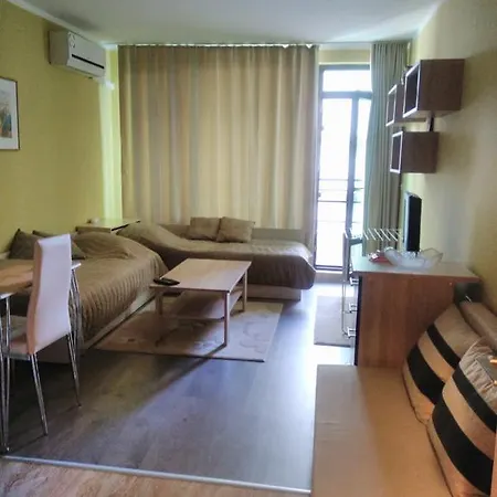 홈스테이 Vancesi Homestay 포마리